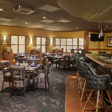 Doubletree By Hilton Akron Fairlawn Exterior photo